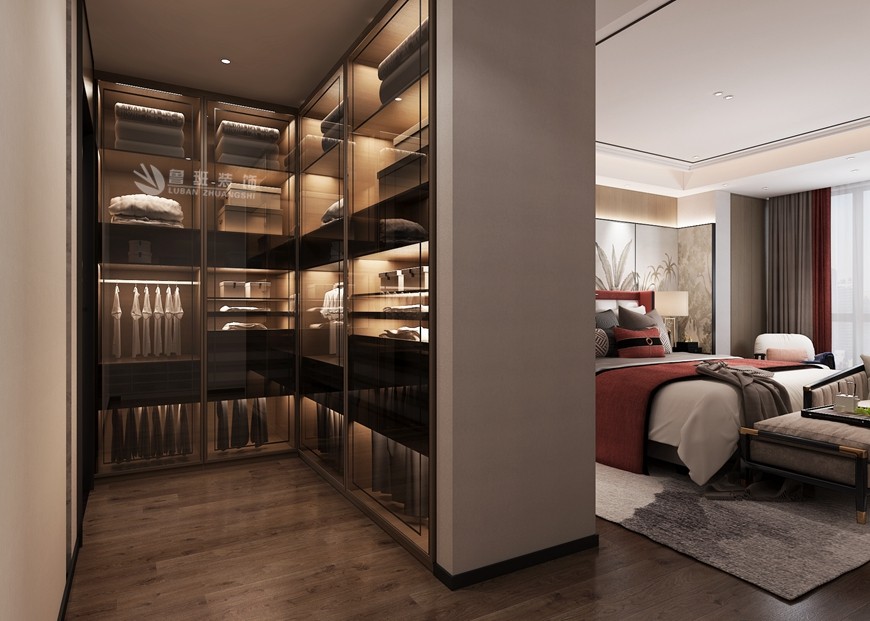 湖(hú)光山(shān)色下疊200平米現代東方風格衣帽間